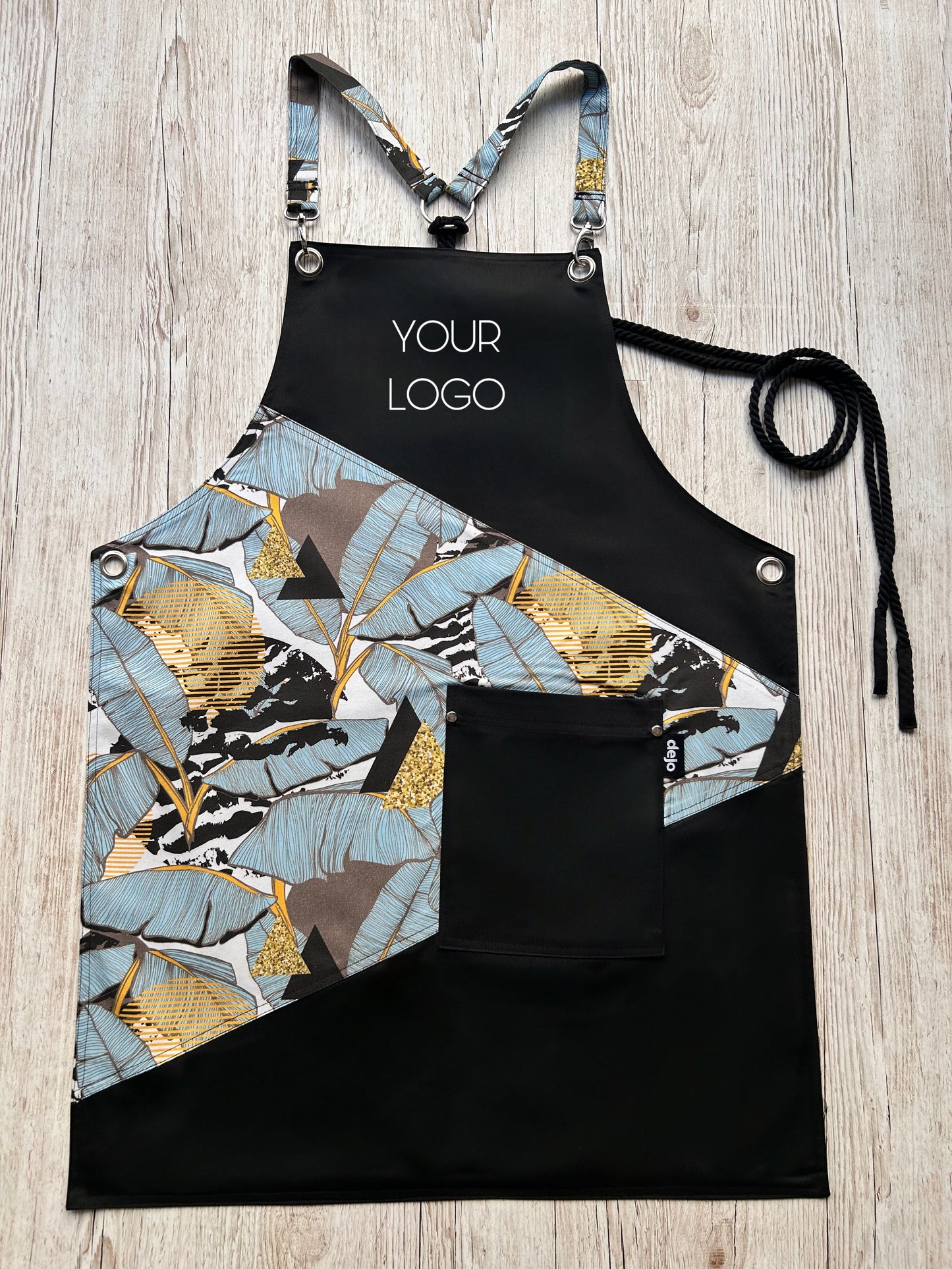 MONTÉ APRON