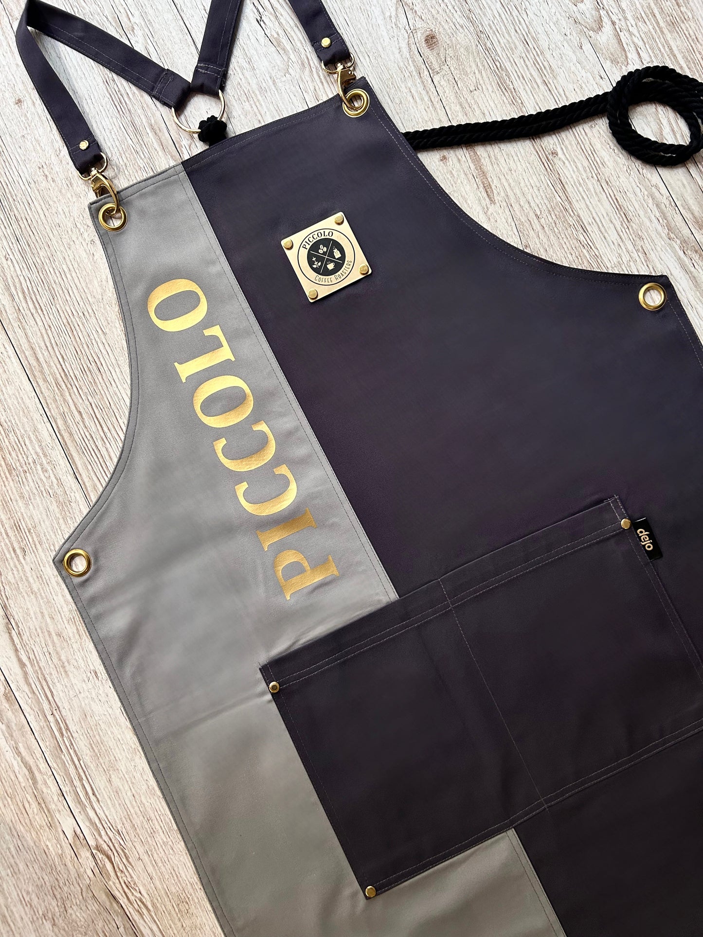 URBAN CONTRAST APRON