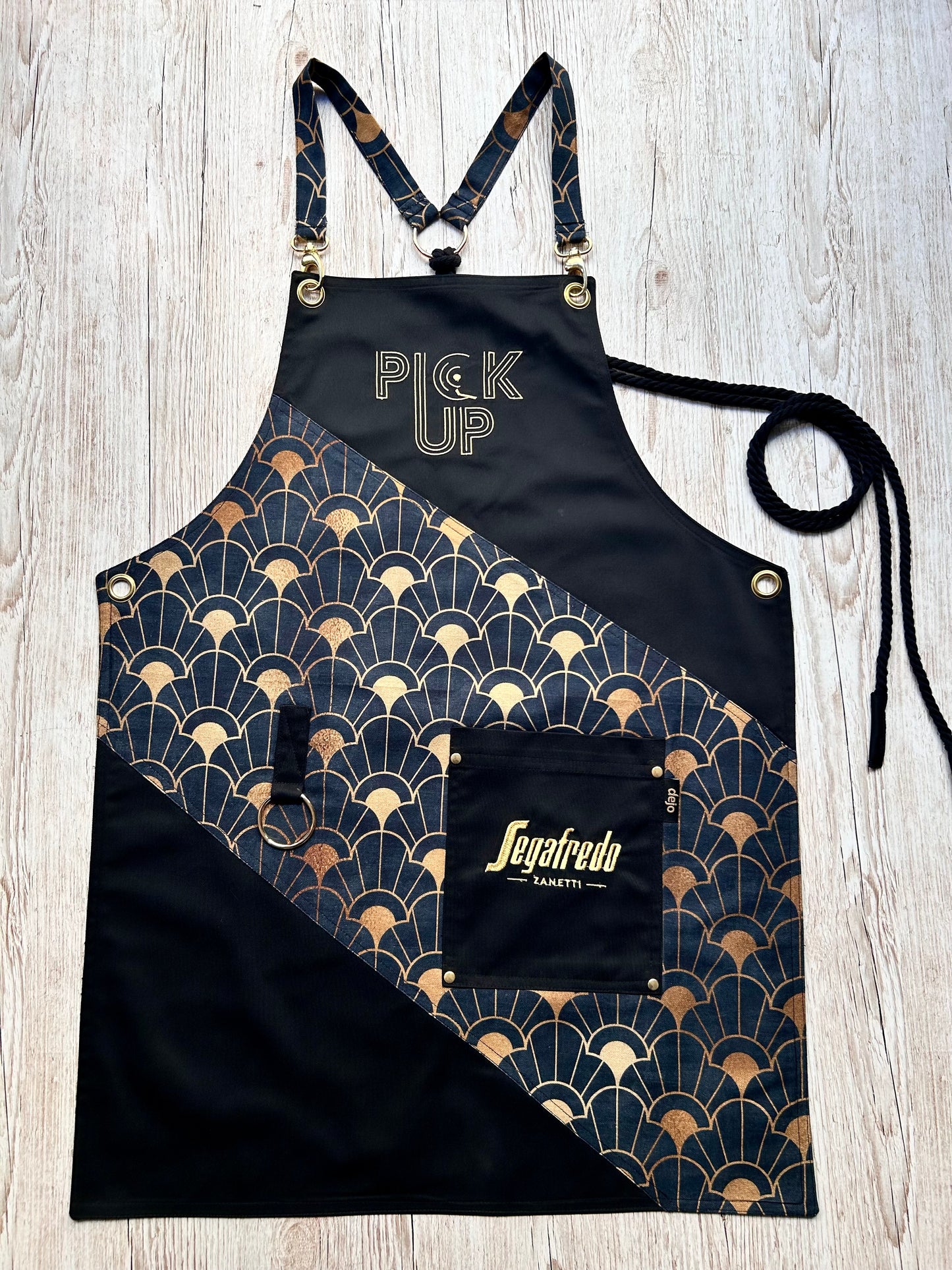GOLDEN ERA APRON
