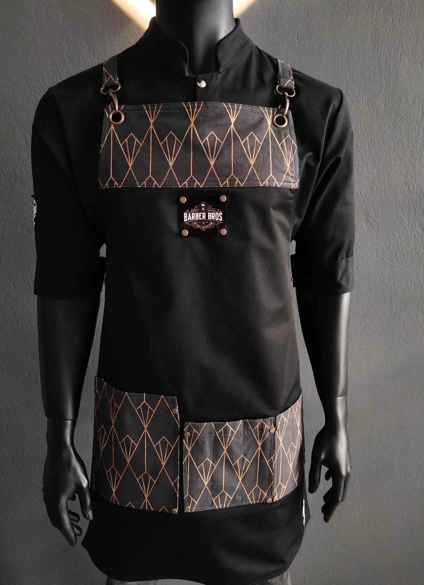 BLACK LUXURY APRON