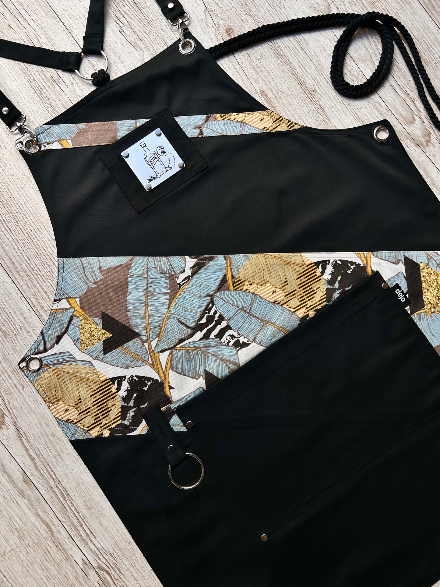OASIS APRON