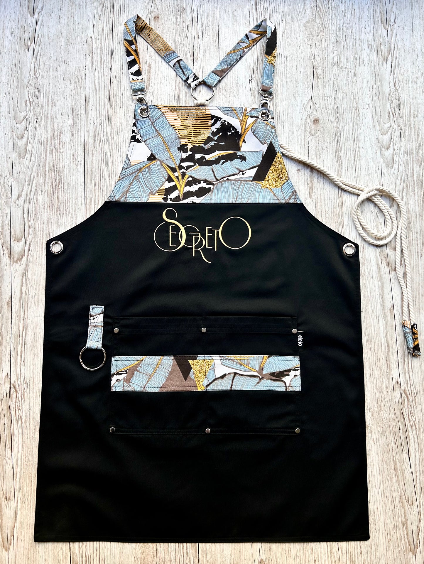 ATLANTIS APRON