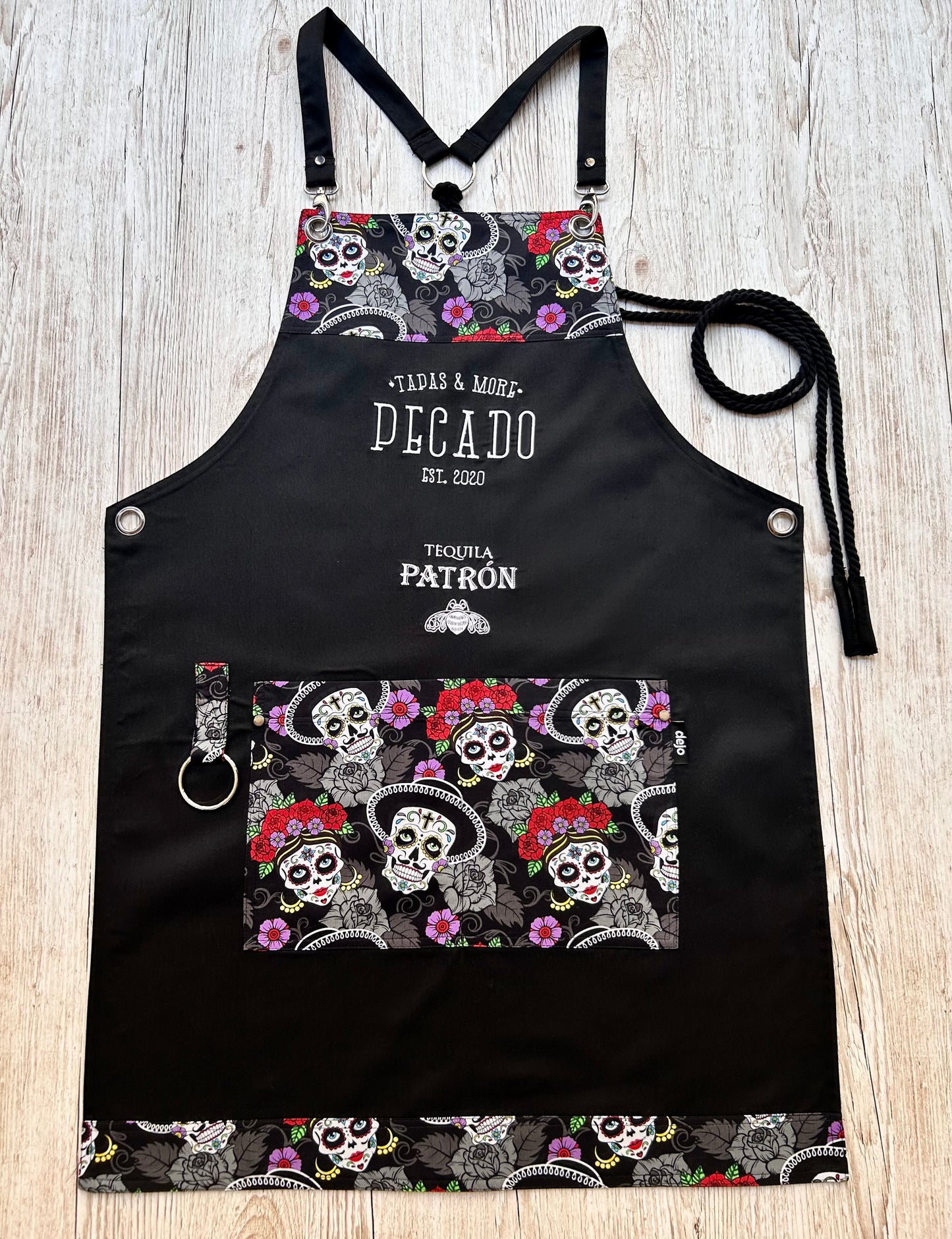 CALAVERA APRON