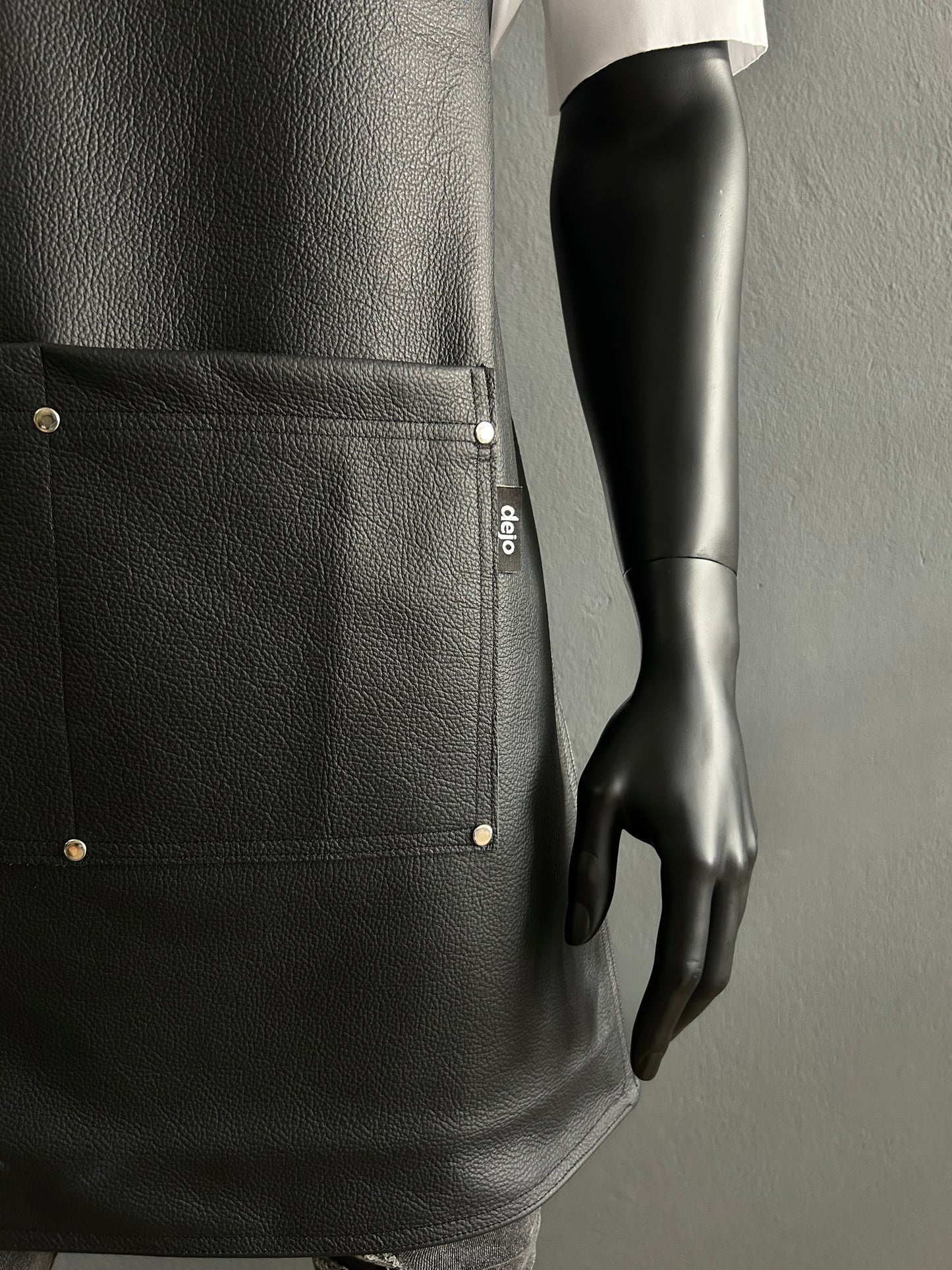 Total Black Leather Apron