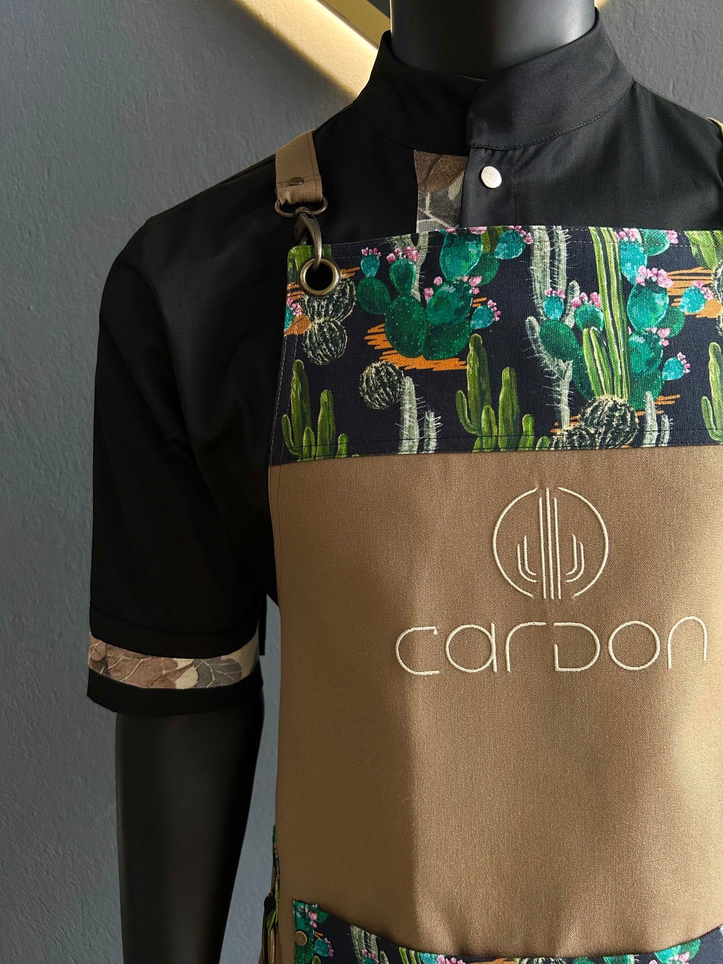 CORDON APRON