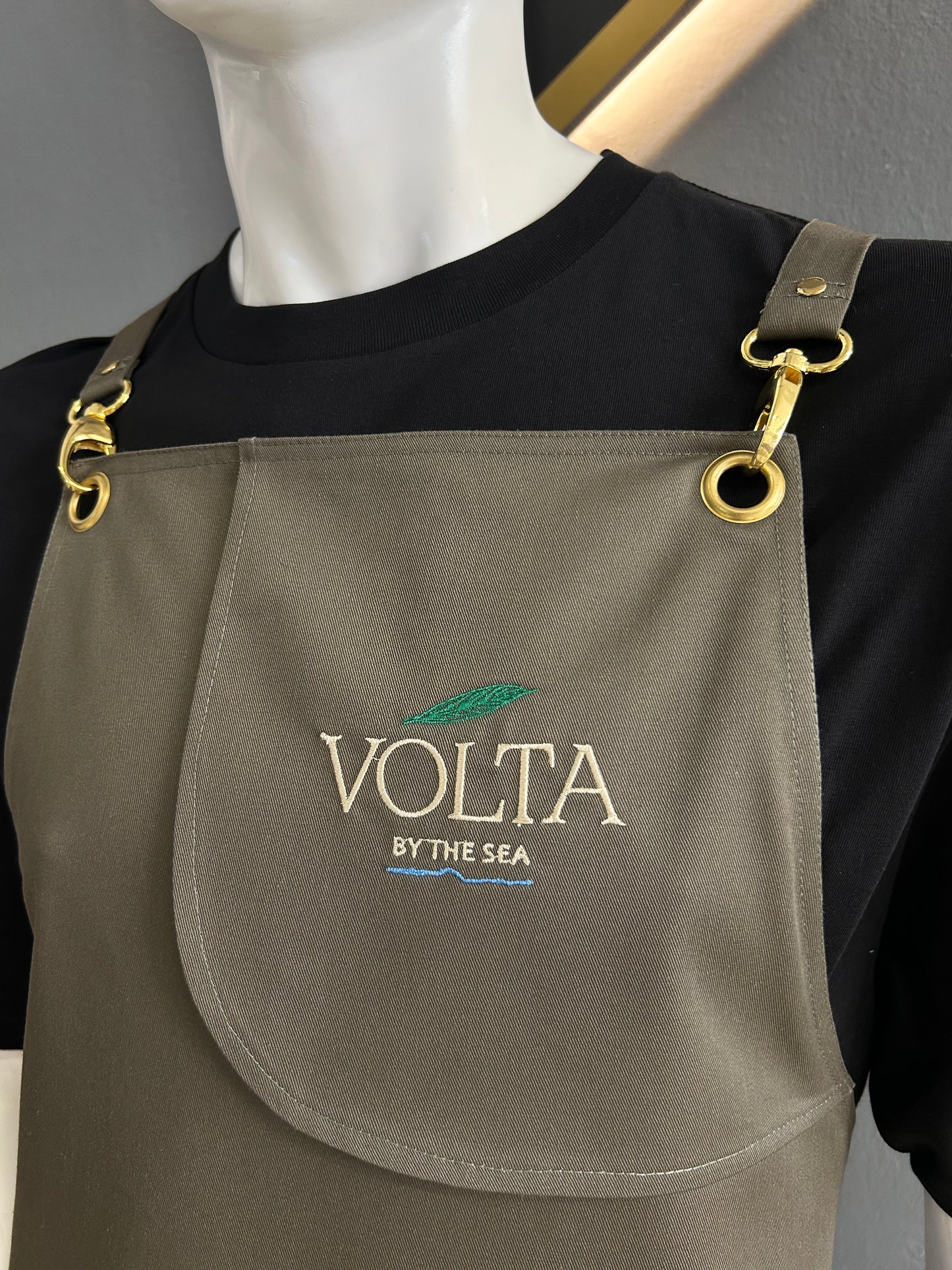 MAHÉ APRON
