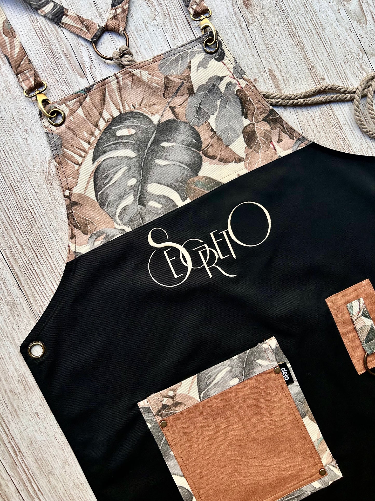 MONSTERA APRON