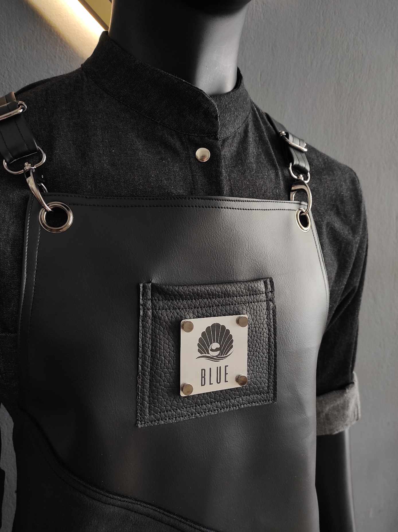 BLACK EAGLE LEATHER APRON