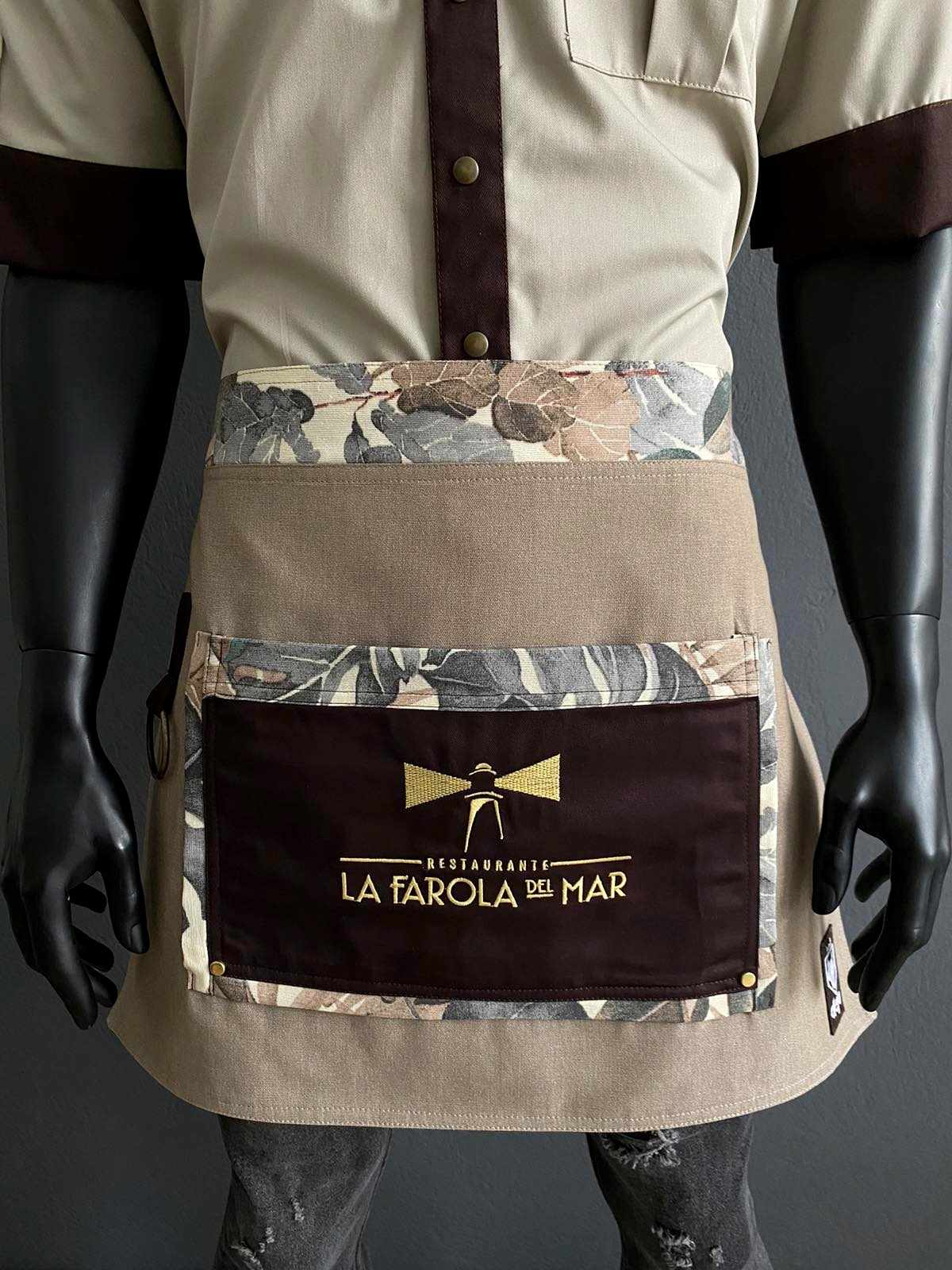 LA FAROLA SERVICE APRON